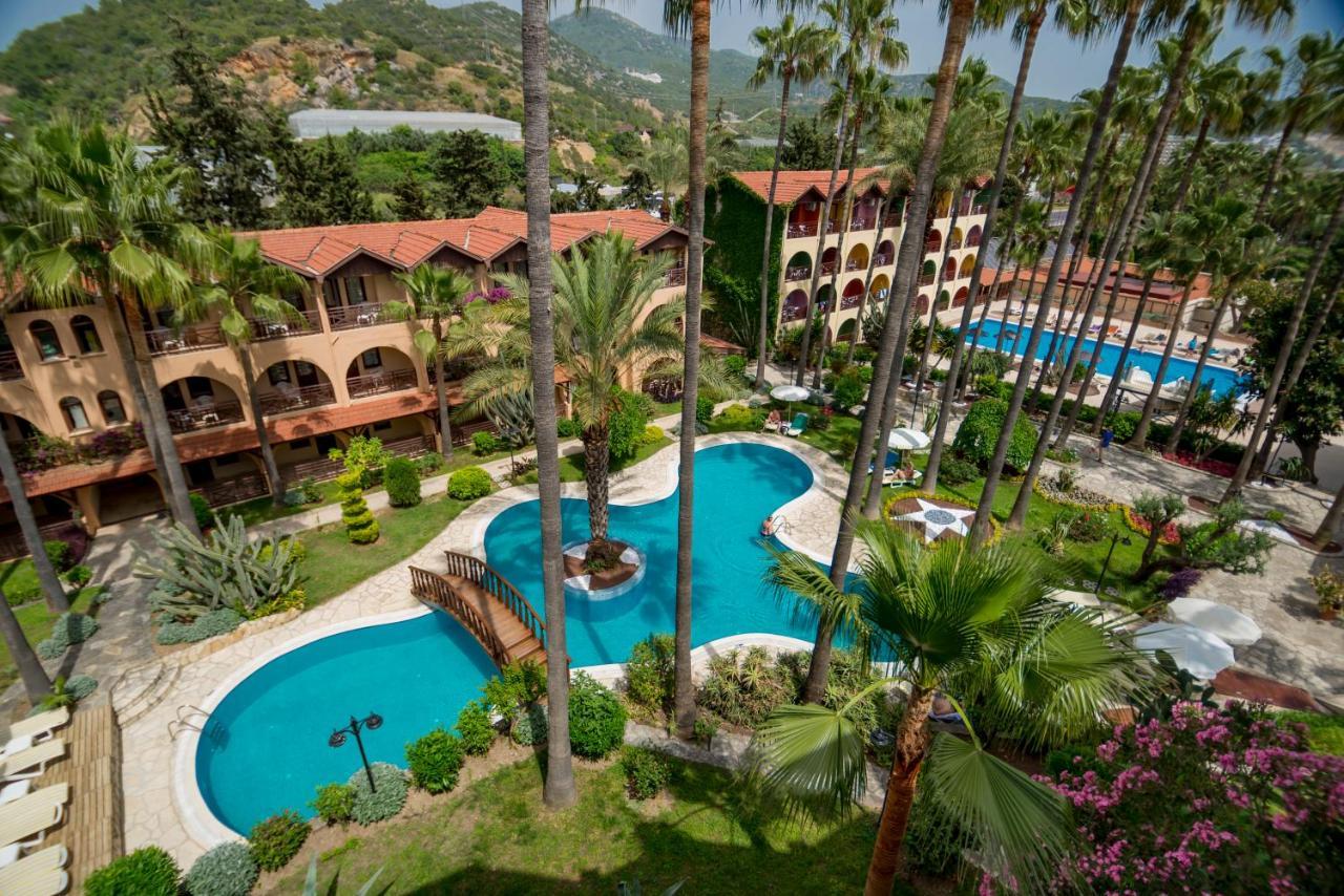 Club Tropical Beach Hotel Toslak Екстер'єр фото