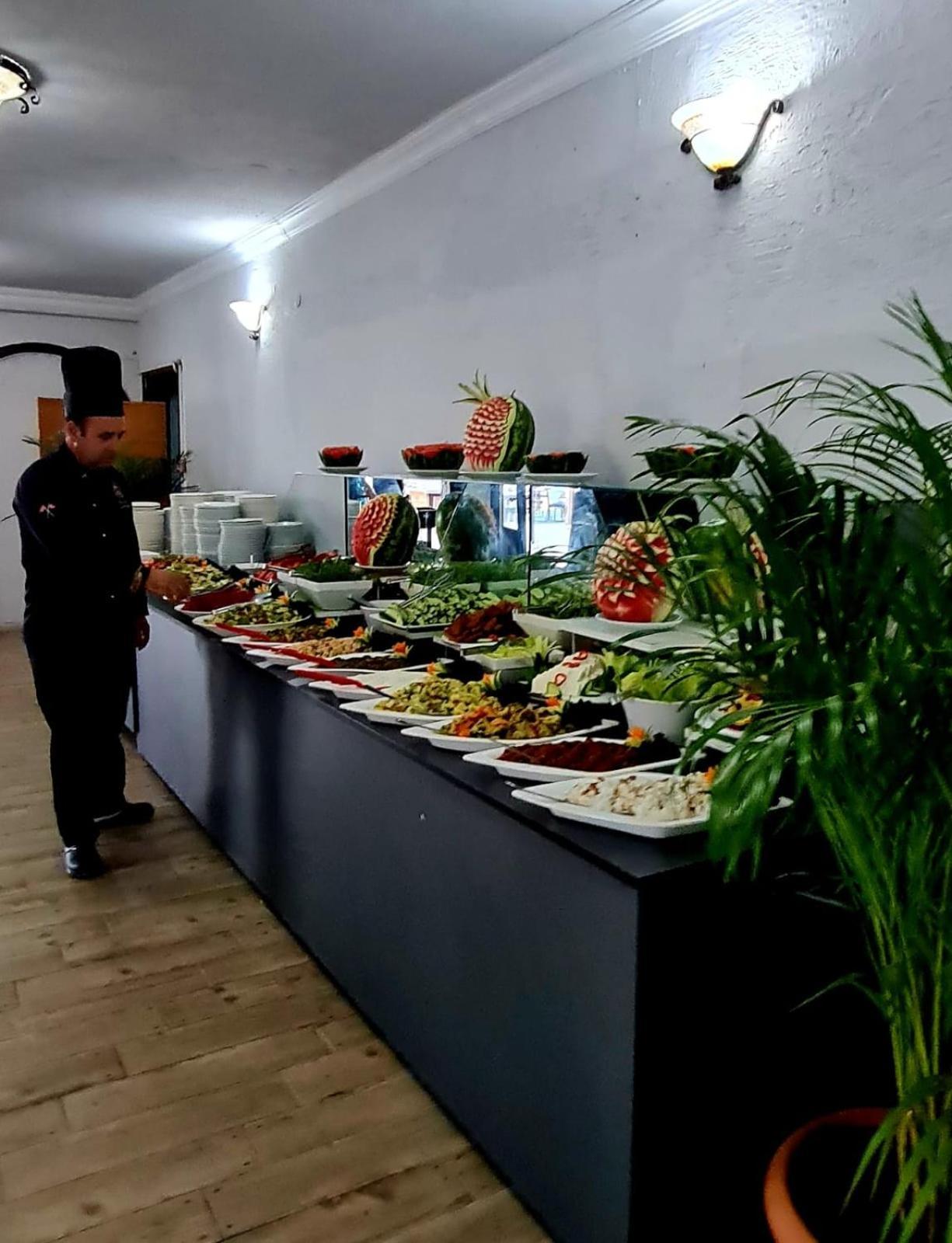 Club Tropical Beach Hotel Toslak Екстер'єр фото