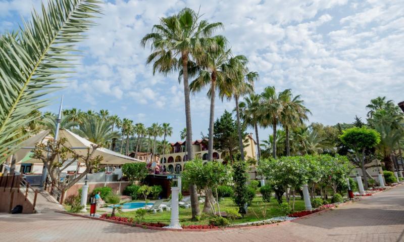 Club Tropical Beach Hotel Toslak Екстер'єр фото